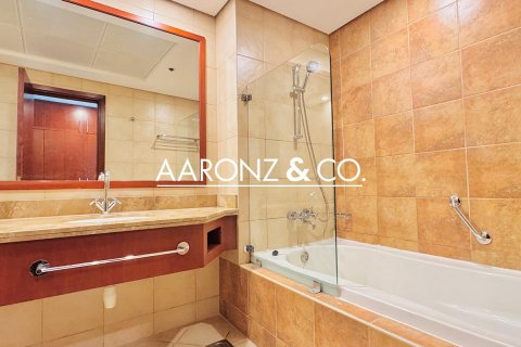 Квартира с 3 спальнями в Джумейра Бич Резиденс, ОАЭ №145999 12