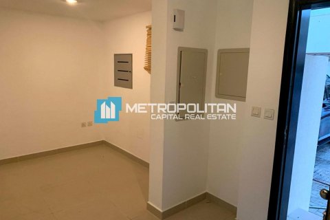 2 bedrooms Townhouse in Al Reef, UAE No. 146005 9
