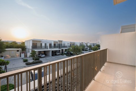 Вилла с 3 спальнями в Tilal Al Ghaf, ОАЭ №146002 11