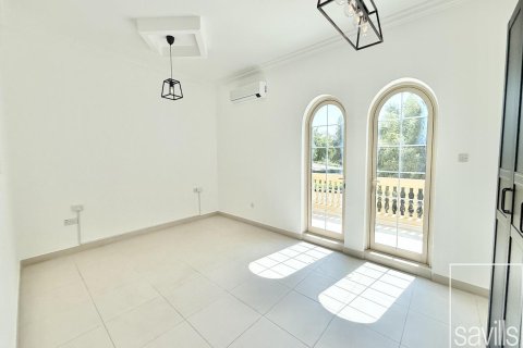 Villa de 4 dormitorios  No. 123666 10