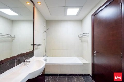 2 bedrooms Apartment in Dubai, UAE No. 198633 7