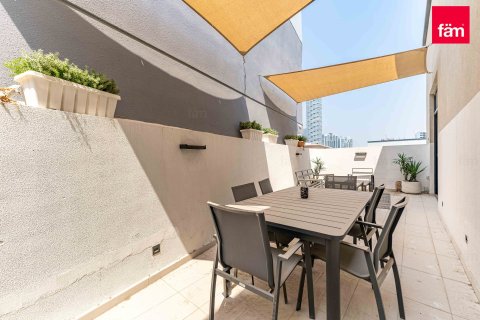 2 bedrooms Apartment in Dubai, UAE No. 198634 8
