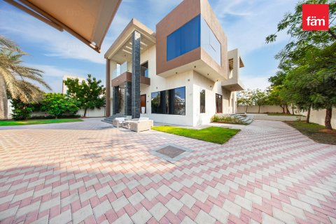 5 bedrooms Villa in Al Barsha, UAE No. 198631
