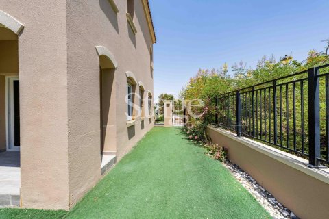Villa de 3 dormitorios en Casa Viva, UAE No. 185667 3