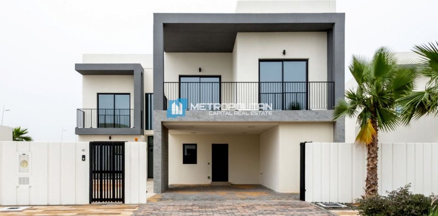 Villa de 4 dormitorios en Yas Island, UAE No. 149758