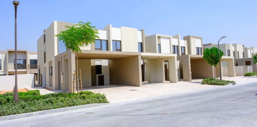 Villa de 4 chambres à Dubai, UAE No. 161432