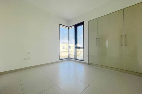 Townhouse de 5 dormitorios  No. 114649 11