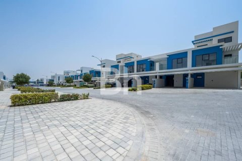 5 bedrooms Townhouse  No. 114647 3