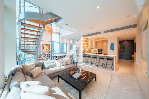 Квартира с 2 спальнями в Central Park Tower, ОАЭ №52031 15