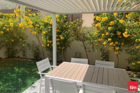 4 bedrooms Townhouse  No. 132032 8