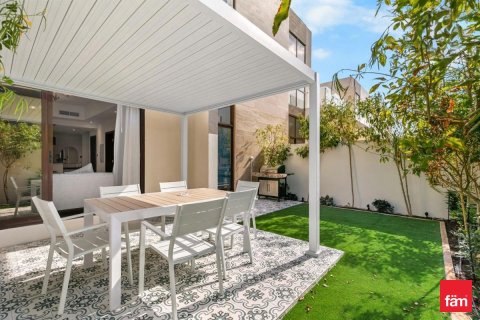 4 bedrooms Townhouse  No. 132032 12