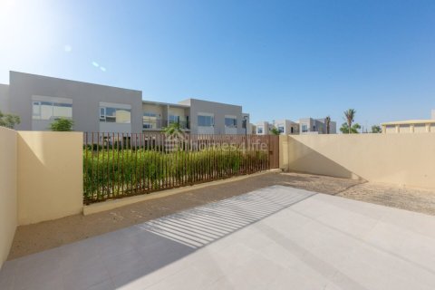 Квартира с 2 спальнями в EMAAR South, ОАЭ №164938 6