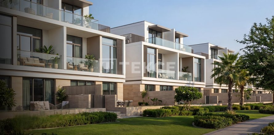 Townhouse de 4 dormitorios en Dubai Land, UAE No. 205447