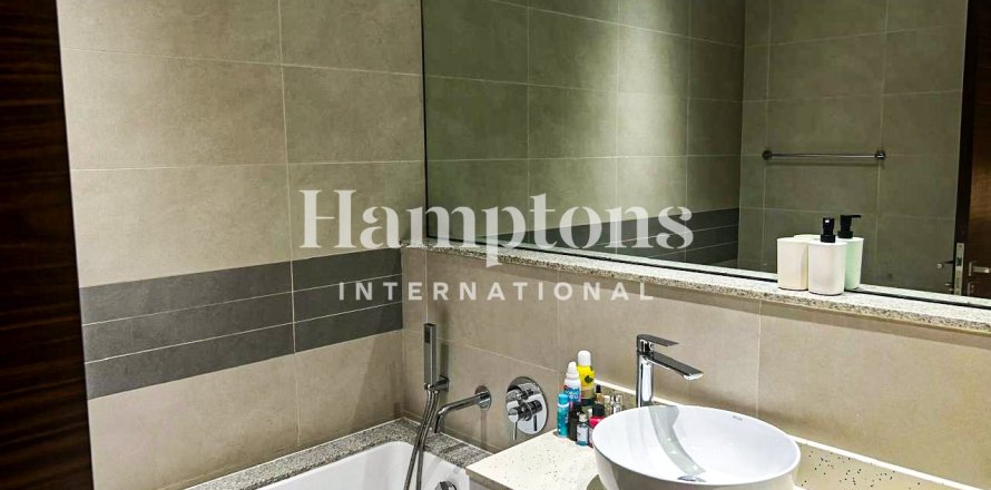 Apartment de 2 dormitorios en Bur Dubai, UAE No. 205450