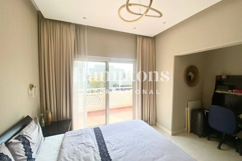 Villa de 4 dormitorios No. 118920 10