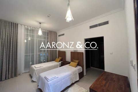 Квартира с 2 спальнями в Дубай Марина, ОАЭ №135122 8