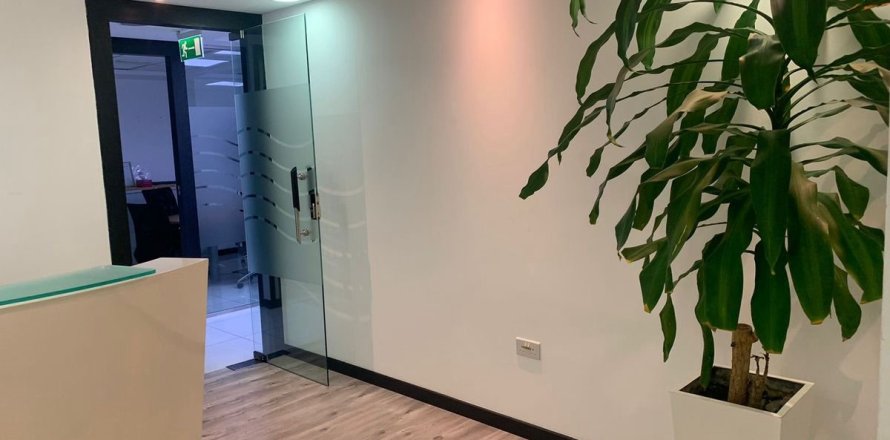 130m² Office in Dubai, UAE No. 207767