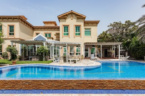 5 غرفة نوم  فيلا في Jumeirah Islands, الإمارات العربية المتحدة رقم 207768
