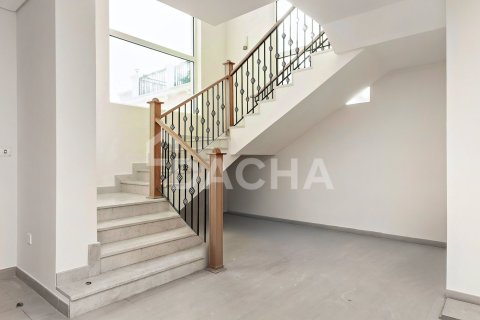 4 bedrooms Villa in Legacy Nova Villas, UAE No. 207772 12