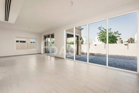 4 bedrooms Villa in Legacy Nova Villas, UAE No. 207772 7