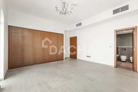 4 bedrooms Villa in Legacy Nova Villas, UAE No. 207772 25