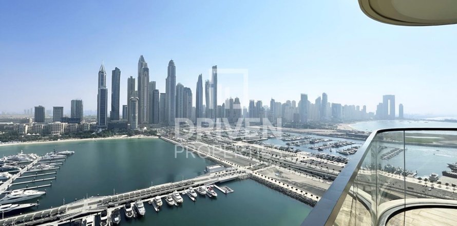 Квартира с 3 спальнями в EMAAR Beachfront, ОАЭ №193092