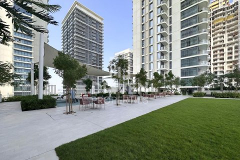 Квартира с 3 спальнями в EMAAR Beachfront, ОАЭ №193092 6