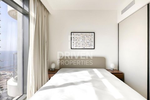 Квартира с 3 спальнями в EMAAR Beachfront, ОАЭ №193092 20