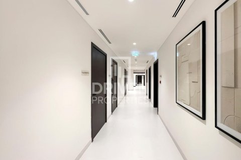 Квартира с 3 спальнями в EMAAR Beachfront, ОАЭ №193092 10