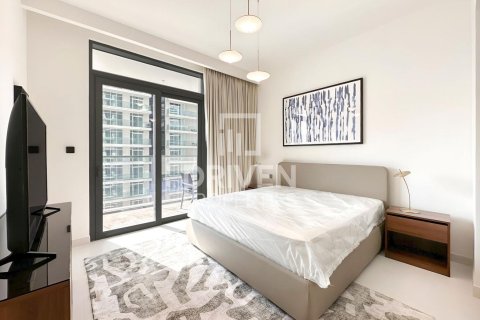 Квартира с 3 спальнями в EMAAR Beachfront, ОАЭ №193092 22