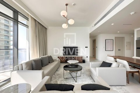 Квартира с 3 спальнями в EMAAR Beachfront, ОАЭ №193092 16