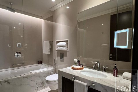 Квартира с 2 спальнями в The Address Residence Fountain Views, ОАЭ №136682 16