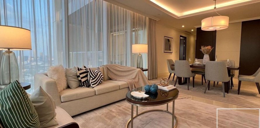 Квартира с 2 спальнями в The Address Residence Fountain Views, ОАЭ №136682