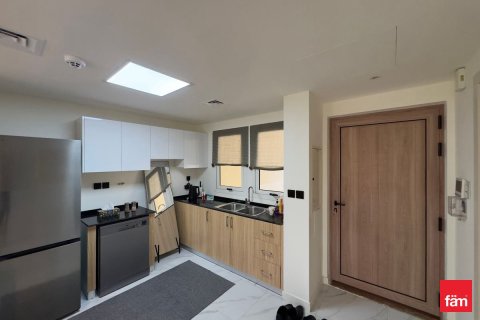 2 bedrooms Townhouse in Dubai, UAE No. 166012 4