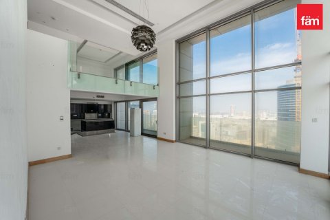 2 bedrooms Apartment in Dubai, UAE No. 166011 17