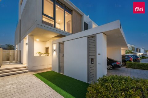Villa de 3 dormitorios en Dubai Hills Estate, UAE No. 166009