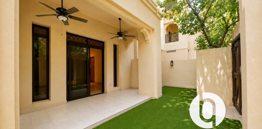 1 bedroom Apartment in Old Town, UAE No. 188386