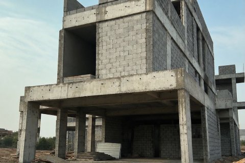 2 bedrooms Villa in Dubai, UAE No. 204810 4