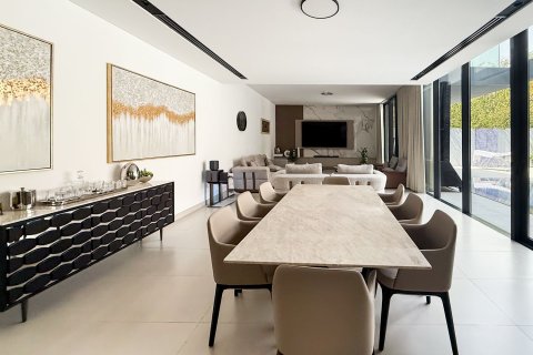 5 bedrooms Villa in Tilal City, UAE No. 204807 7