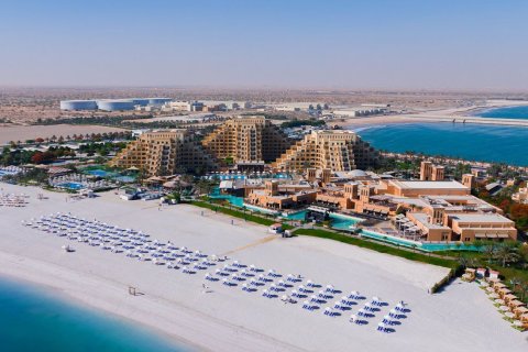 3 bedrooms Apartment in Ras Al Khaimah, UAE No. 183975 10