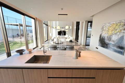 5 bedrooms Villa on the Saadiyat Island, UAE No. 73336 2