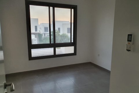 3 bedrooms Townhouse in Dubai, UAE No. 183348 6