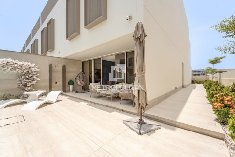 Townhouse de 3 dormitorios No. 129773 8