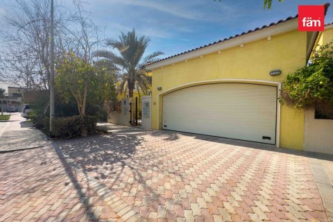 3 غرف نوم فيلا  رقم 126855 26