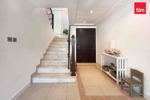 3 غرف نوم فيلا  رقم 126855 9