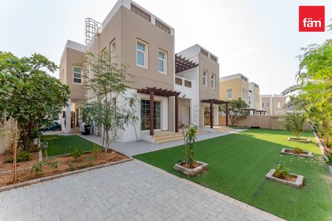 Villa de 4 chambres  No. 126857 2