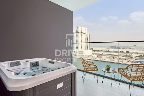 Studio Apartment in Business Bay, UAE No. 193337 12