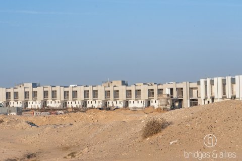 4 bedrooms Villa in Dubai Land, UAE No. 148238