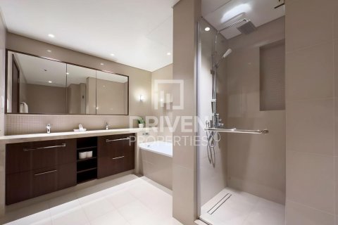 2 bedrooms Apartment in Boulevard Point, UAE No. 193050 17