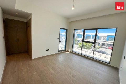 4 bedrooms Townhouse in Dubai, UAE No. 184462 9
